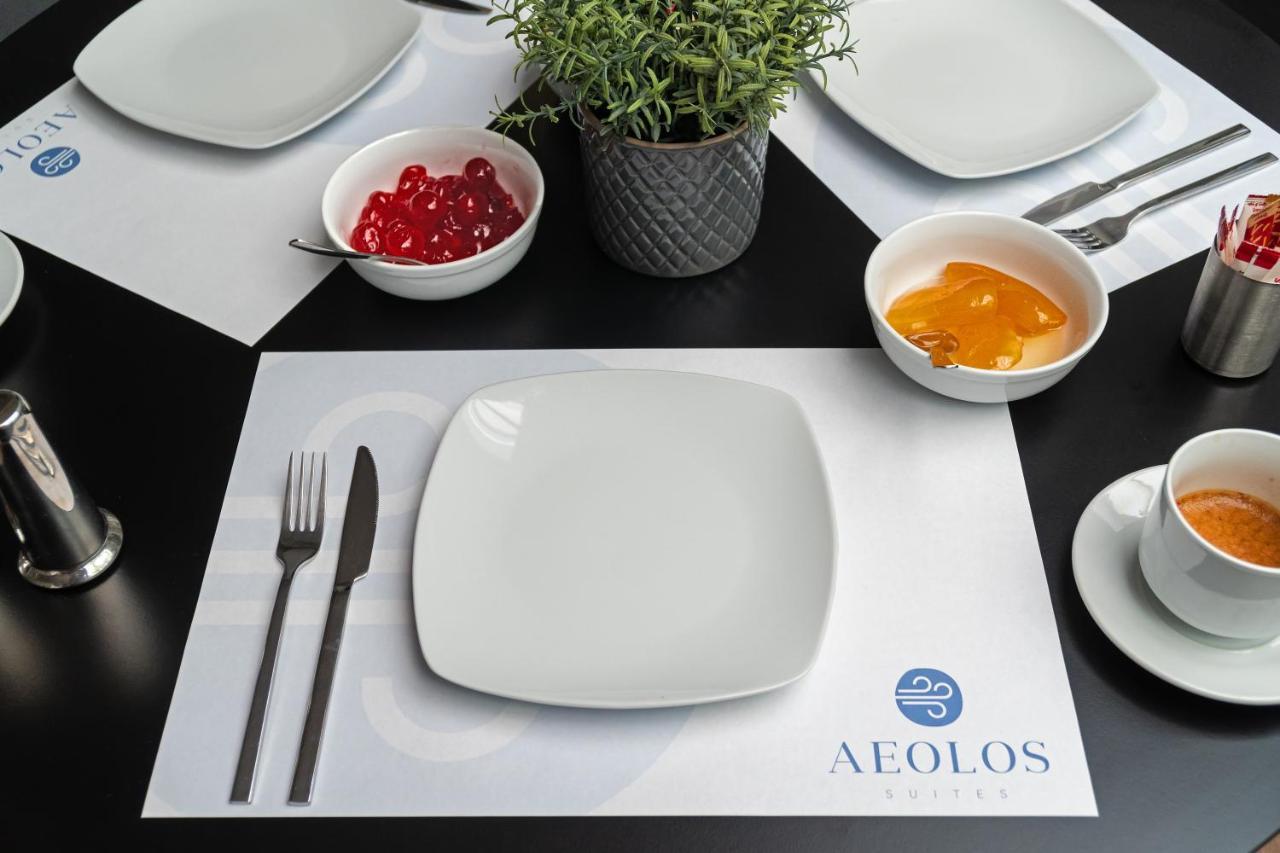Aeolos Luxury Suites Athen Exterior foto