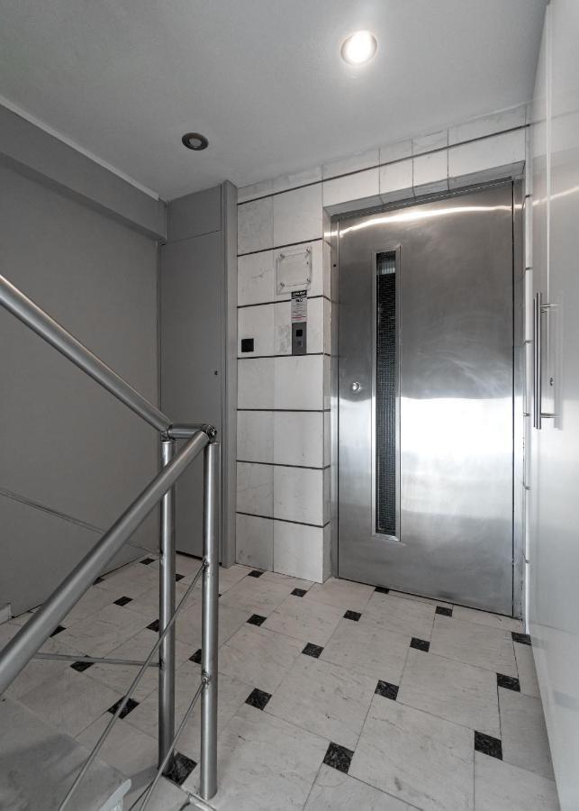 Aeolos Luxury Suites Athen Exterior foto